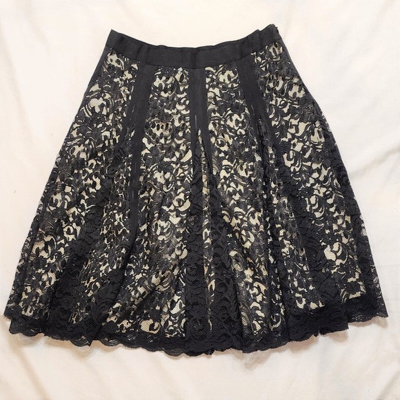 DKNY | Lace Overlay A-Line Full Skirt Below Knee Length - Picture 1 of 6